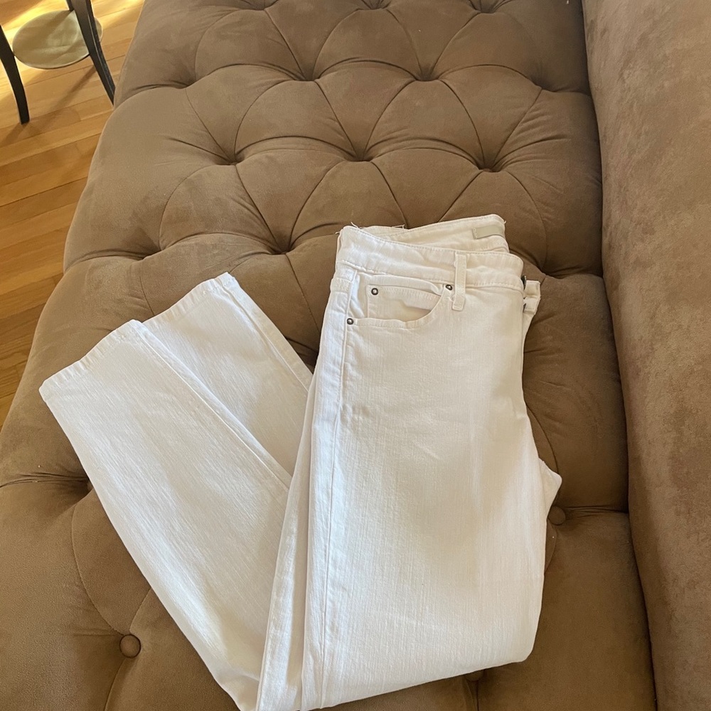 White joe jeans
